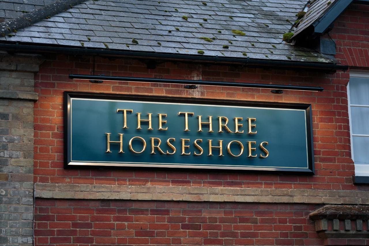 The Three Horseshoes East Worldham Алтон Екстериор снимка